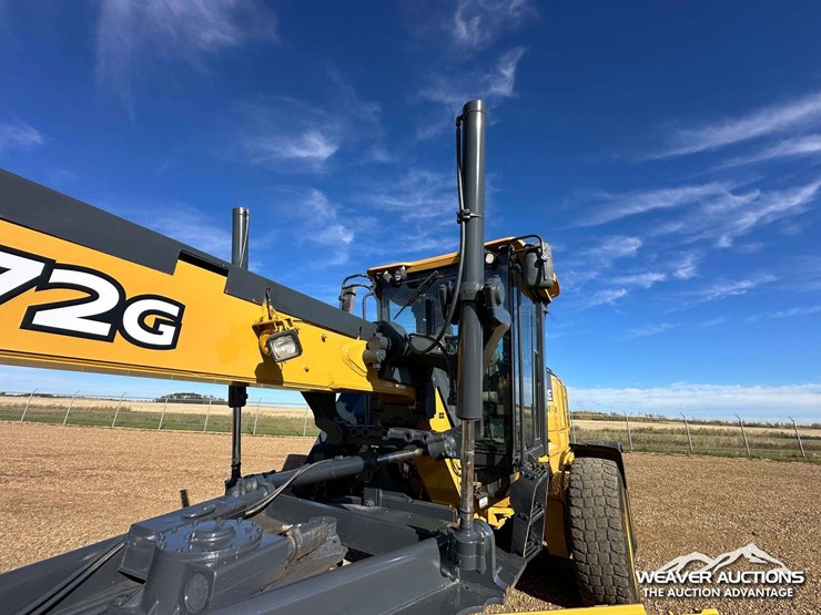 2011-john-deere-772g-awd-motor-grader-image-18