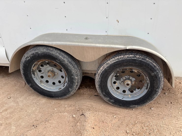 2019-lark-united-12’-x-7’-t/a-bumper-pull-mobile-office-trailer-image-12