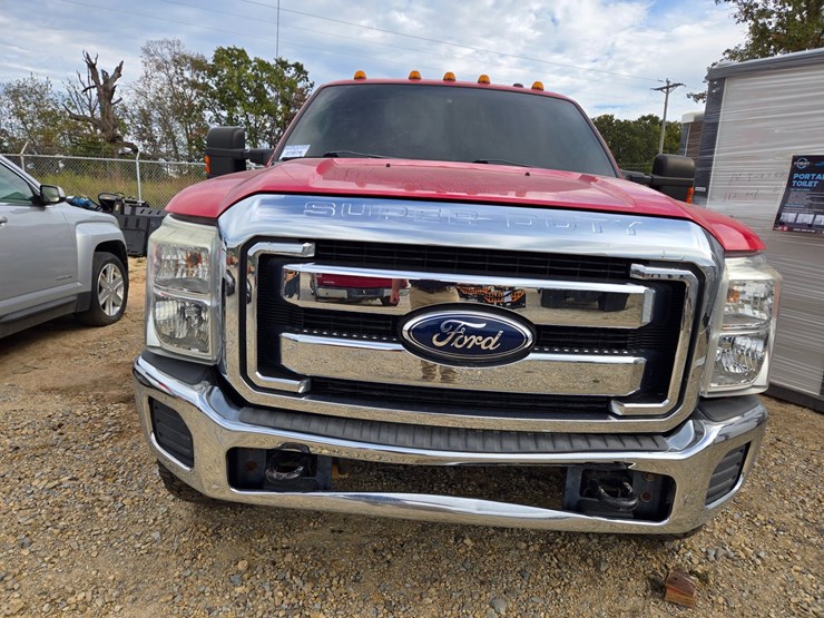 #27076-•-2011-ford-f-350-pickup-truck-(nonrunner)-image-11