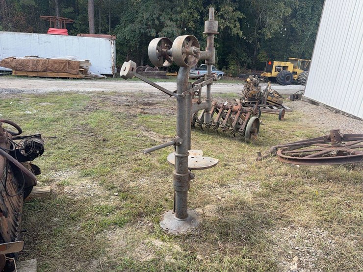 belt-drive-drill-press-image-4