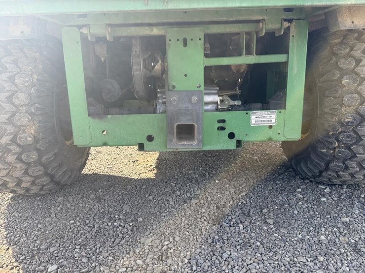 john-deere-gator-image-21