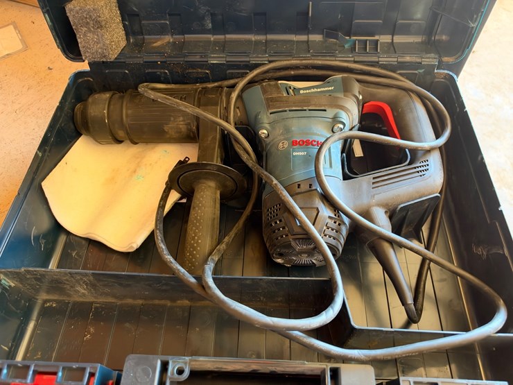 #1181-•-bosch-hammer-drill-corded-image-2