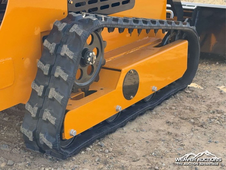 2026-captok-skid-steer-loader-image-19