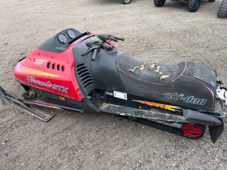 1993-ski-doo-380-snowmobile-image-7