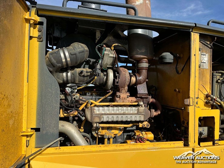 2011-john-deere-772g-awd-motor-grader-image-50
