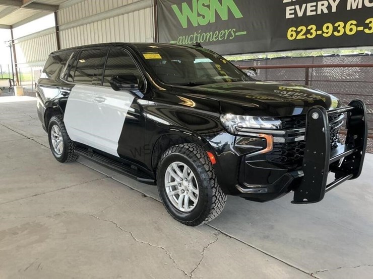 2021-chevrolet-tahoe-suv-image-2