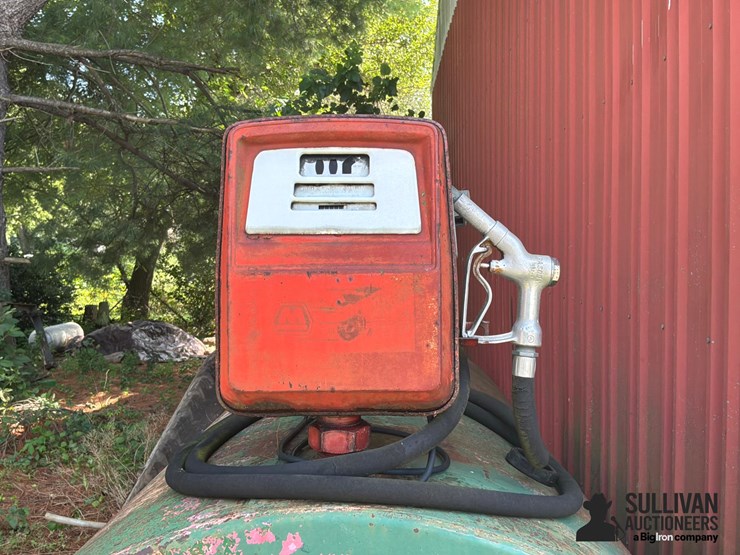 500-gal-diesel-fuel-tank-w/gas-boy-pump-image-9