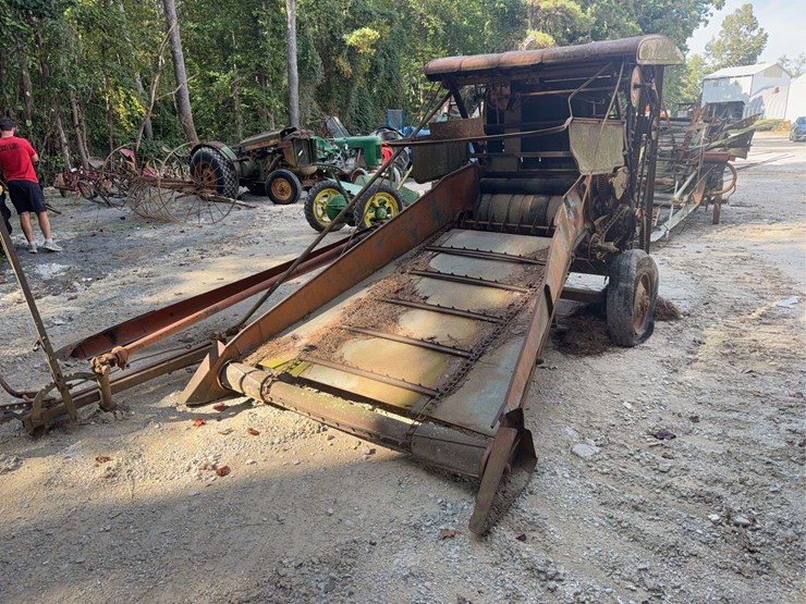 allis-chalmers-all-crop-combine-image-7
