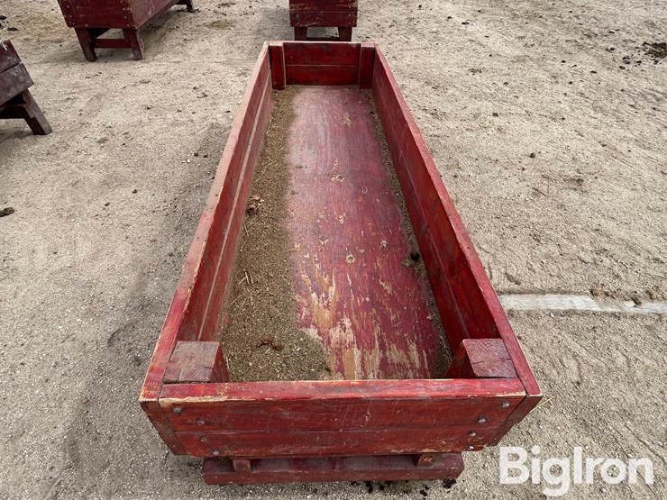 wood-cattle-feed-bunks-image-9