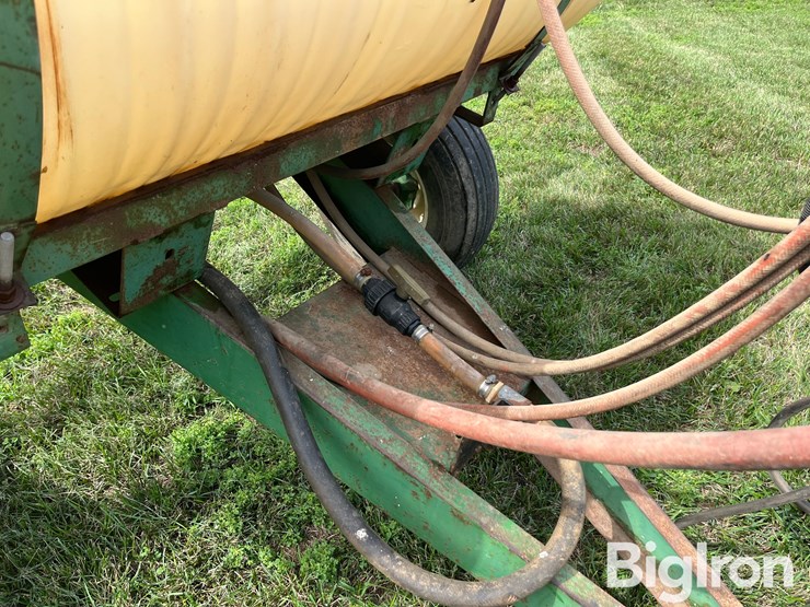 300-gal-pull-type-sprayer-image-12