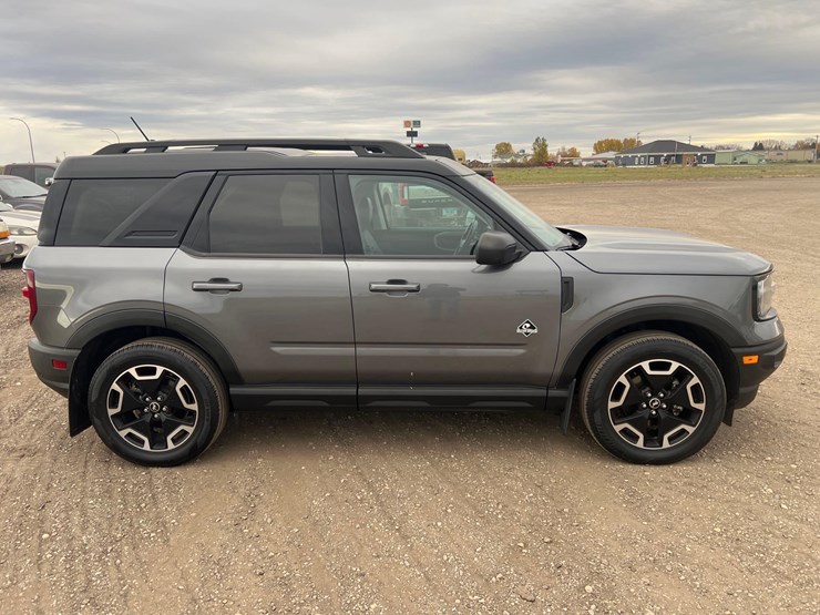 2023-ford-bronco-image-4