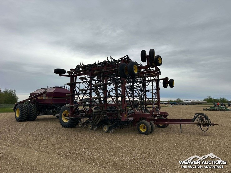 2010-seedhawk-62-ft.-seeder-image-4