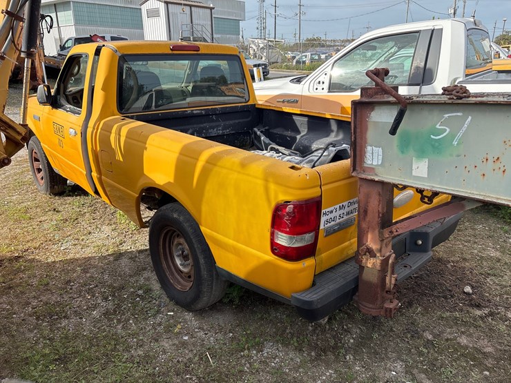 #50-•-2006-ford-ranger-regular-cab-pickup-truck-image-4