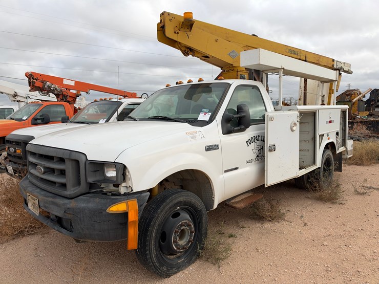 1999-ford-f-450-super-duty-bucket-truck-image-1