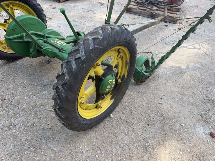 john-deere-no.-4-sickle-mower-image-16