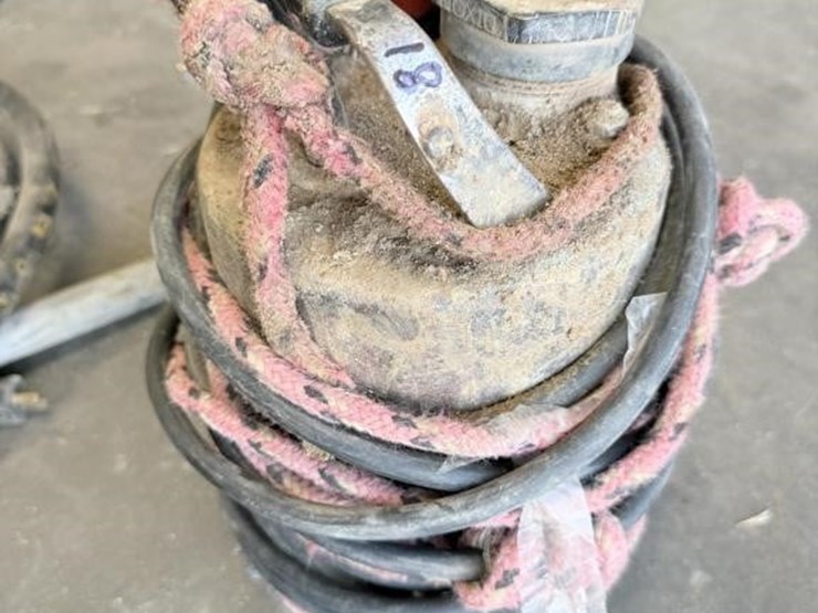 submersible-pump-image-1