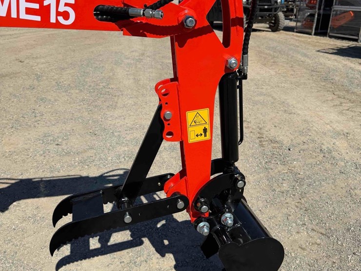 unused-me15-mini-excavator-image-9