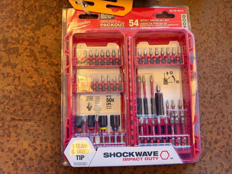 #35-•-milwaukee-and-dewalt-bit-driver-kit-image-2