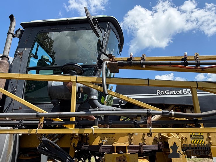 ag-chem-rogator-554-self-propelled-sprayer-image-16