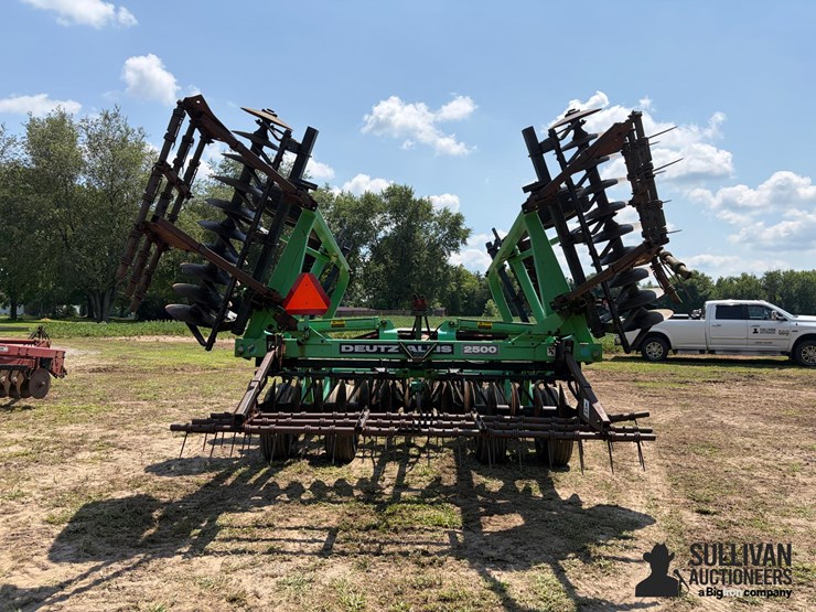 1996-deutz-allis-v2500d-disk-image-6