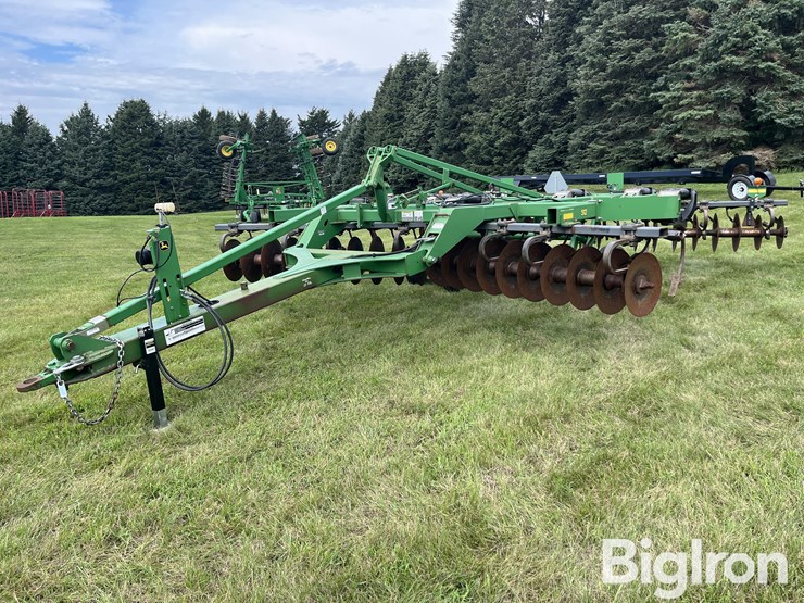 2009-john-deere-512-disk-ripper-image-1