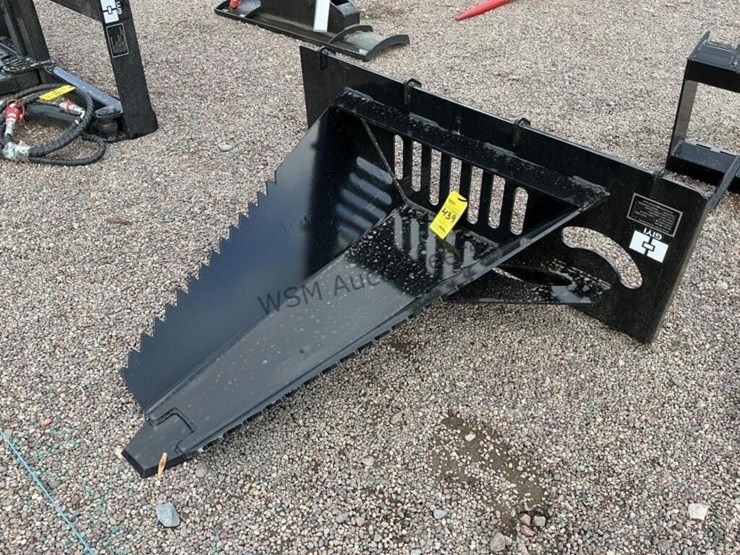 2026-giyi-stump-bucket-for-skid-steer-image-4