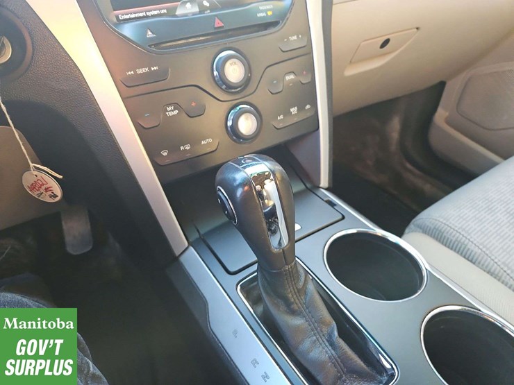 2013-ford-explorer-image-32