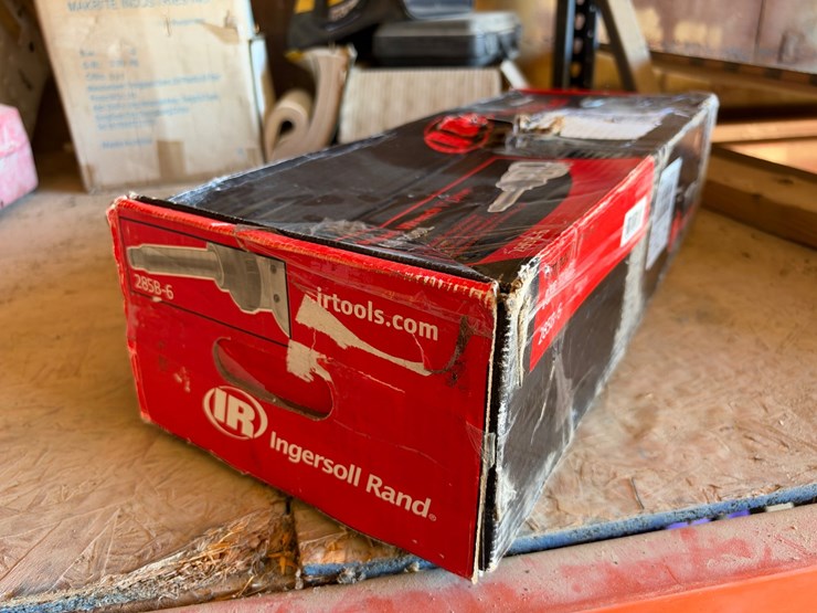 #1185-•-ingersoll-rand-1"-drive-impact-wrench-image-3