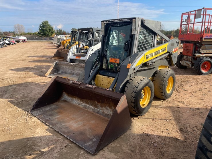#1083-•-new-holland-l185-wheeled-skid-steer-image-1