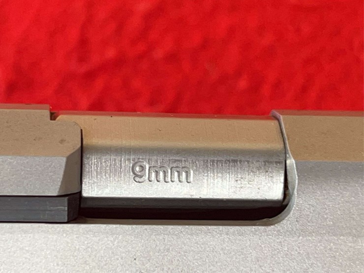 sccy-cpx-1-tt-9mm-semiauto-pistol-image-16