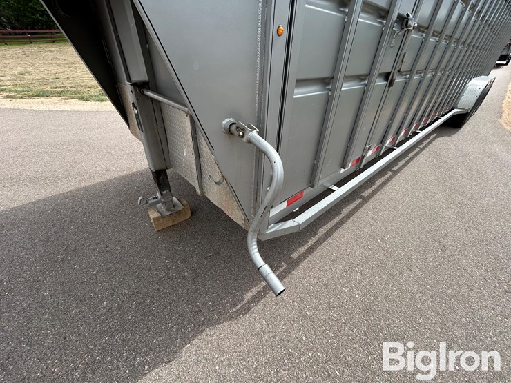 2014-liberty-inc-travalong-40'-tri/a-gooseneck-livestock-trailer-image-13