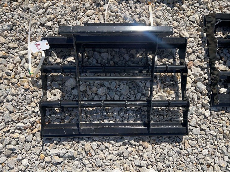 mini-skid-steer-land-leveler-attachment-image-6