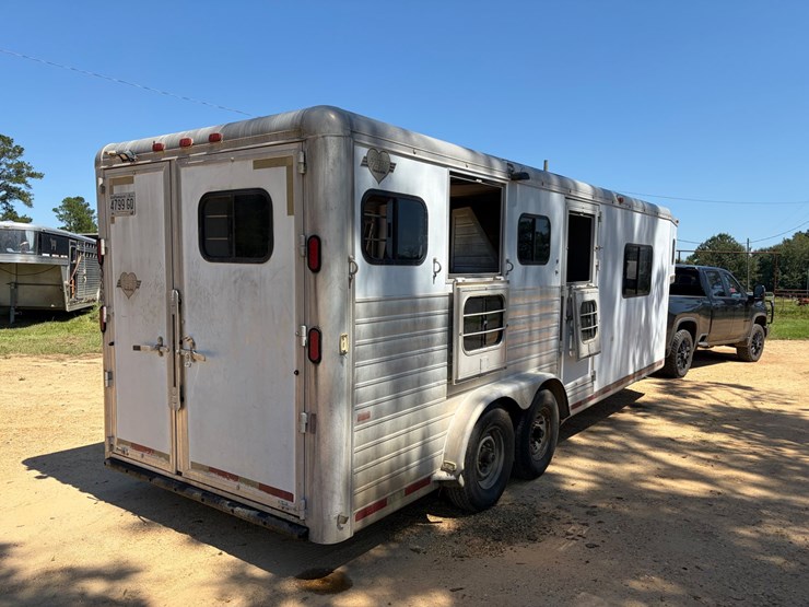 #9018-•-2001-hart-4-horse-gooseneck-trailer-image-4