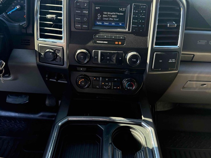2017-ford-f-250-xlt-super-duty-pick-up-truck-image-21
