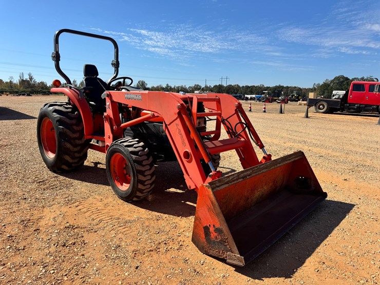 #9027-•-kubota-l3130-image-9