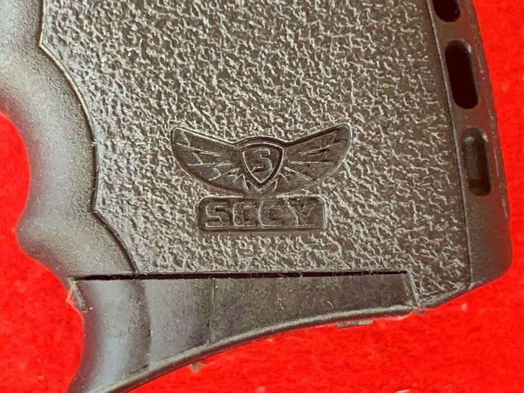 sccy-cpx-1-tt-9mm-semiauto-pistol-image-11
