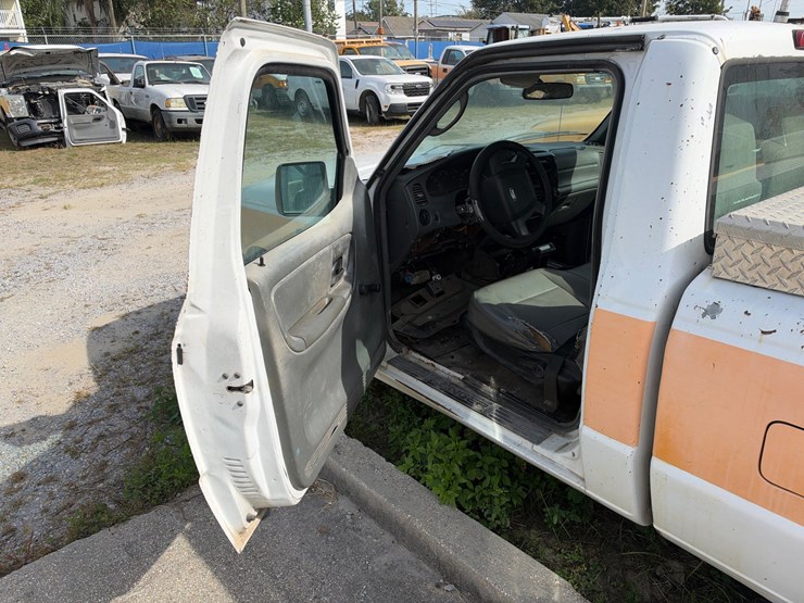 #69-•-2009-ford-ranger-regular-cab-pickup-truck-image-7