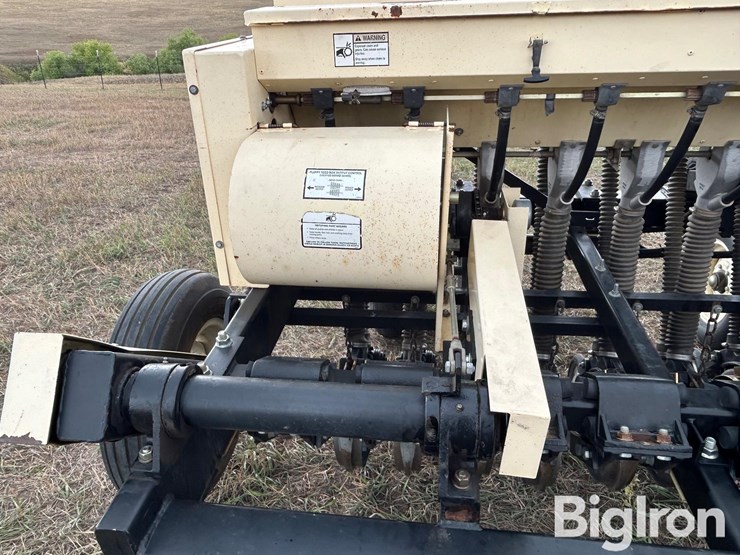 truax-flxii-812rt-drill-seeder-image-18