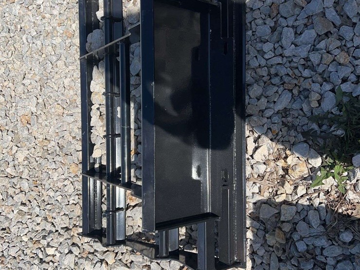 black-mini-skid-steer-land-leveler-attachment-frame-image-3
