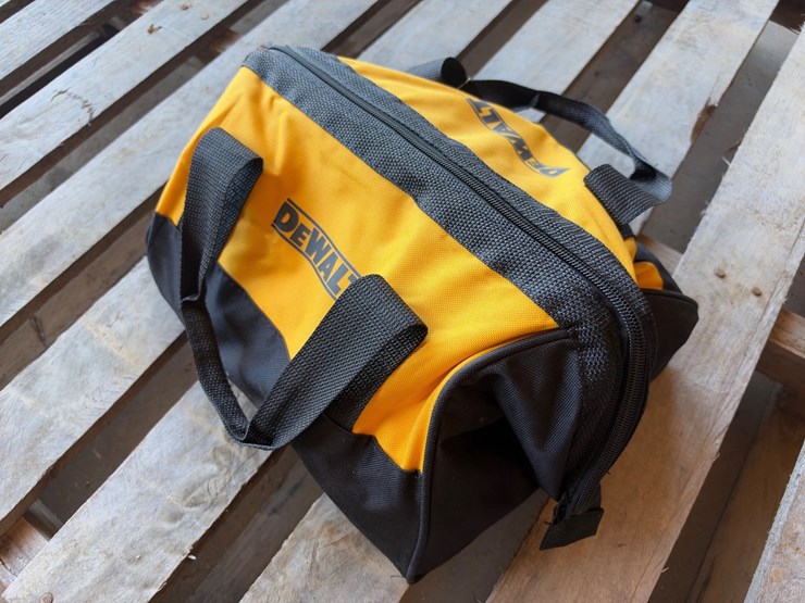 #21-•-dewalt-impact-driver-and-drill-with-batteries-and-charger-image-2
