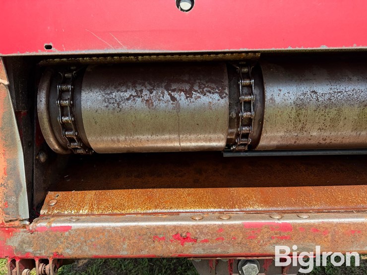 2006-case-ih-2388-axial-flow-combine-image-19