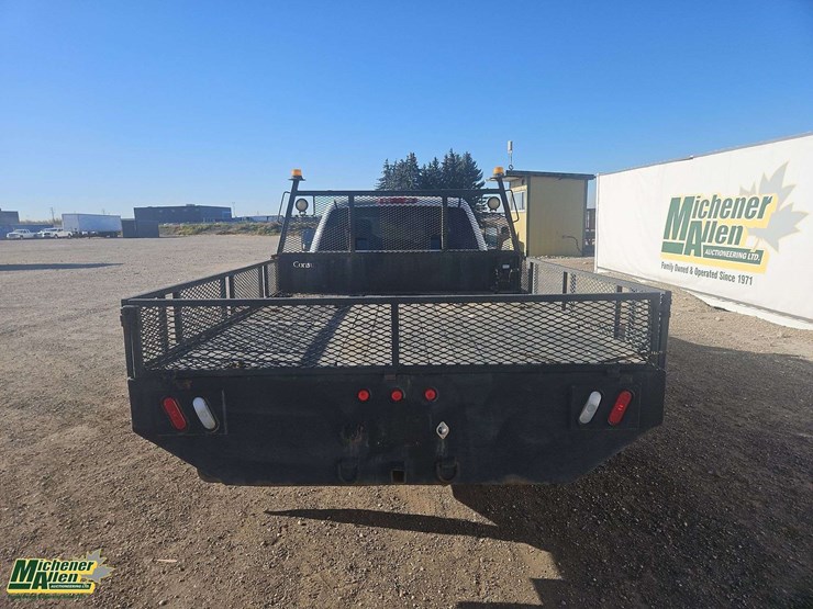 2013-gmc-sierra-3500hd-cc-4x4-s/a-deck-truck-image-6