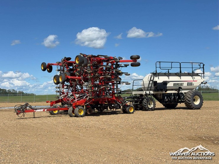 2011-bourgault-3310-55-55-ft.-seeder-image-1