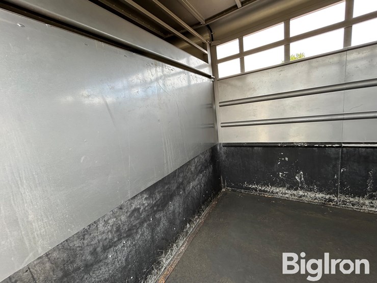 2014-liberty-inc-travalong-40'-tri/a-gooseneck-livestock-trailer-image-17