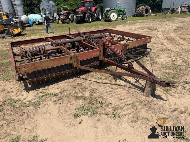 international-315-cultimulcher-image-3