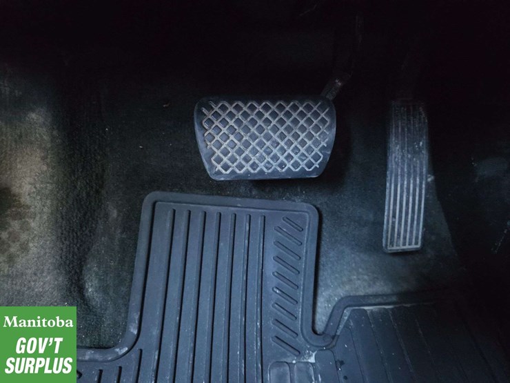 2015-chevrolet-equinox-image-23
