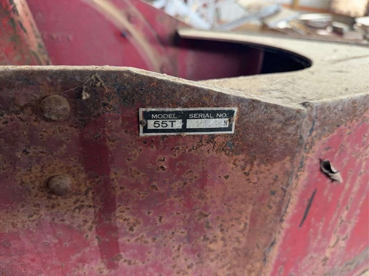 mccormick-56-t-square-baler-image-41