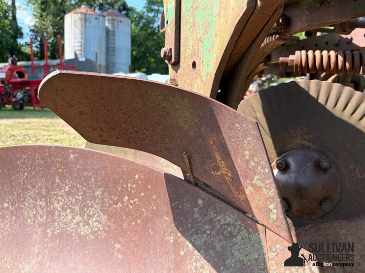 oliver-semi-mounted-4-bottom-plow-image-15
