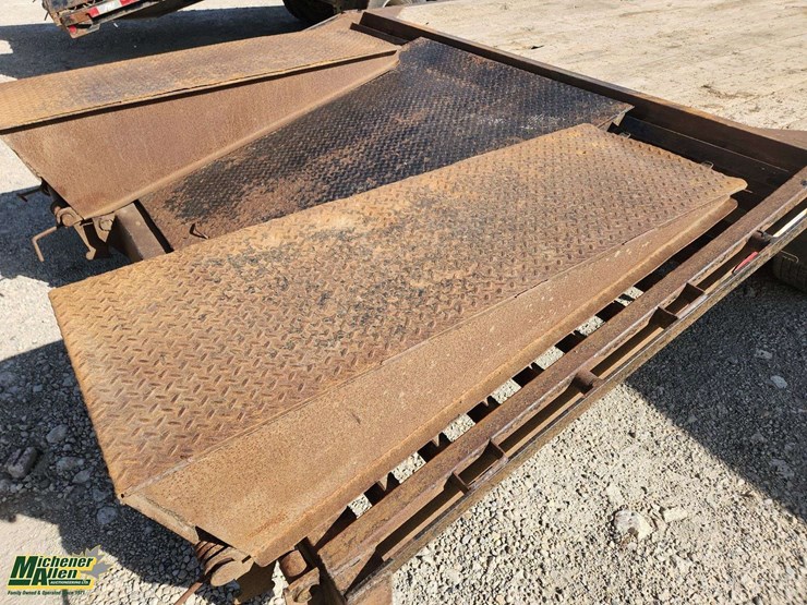 2010-load-trail-t/a-25ft-gooseneck-equipment-trailer-image-17