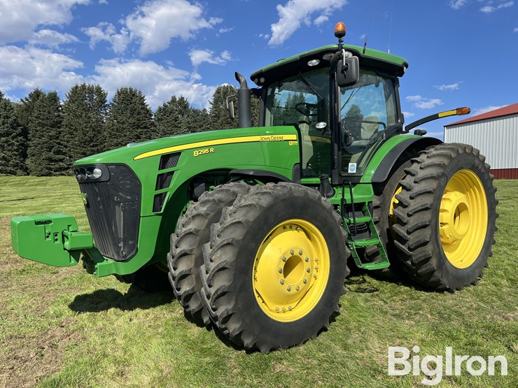 2010-john-deere-8295r-mfwd-tractor-image-1